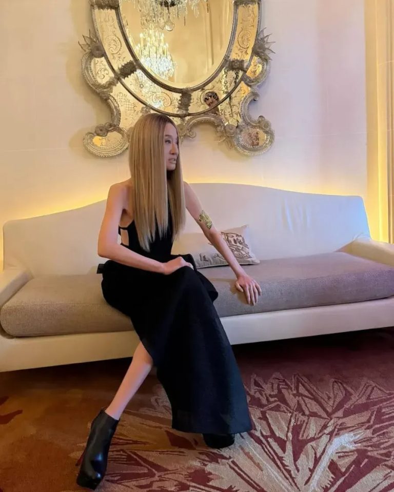At 76, Vera Wang Stuns Fans with a Stunning Blonde Makeover and Reveals ...